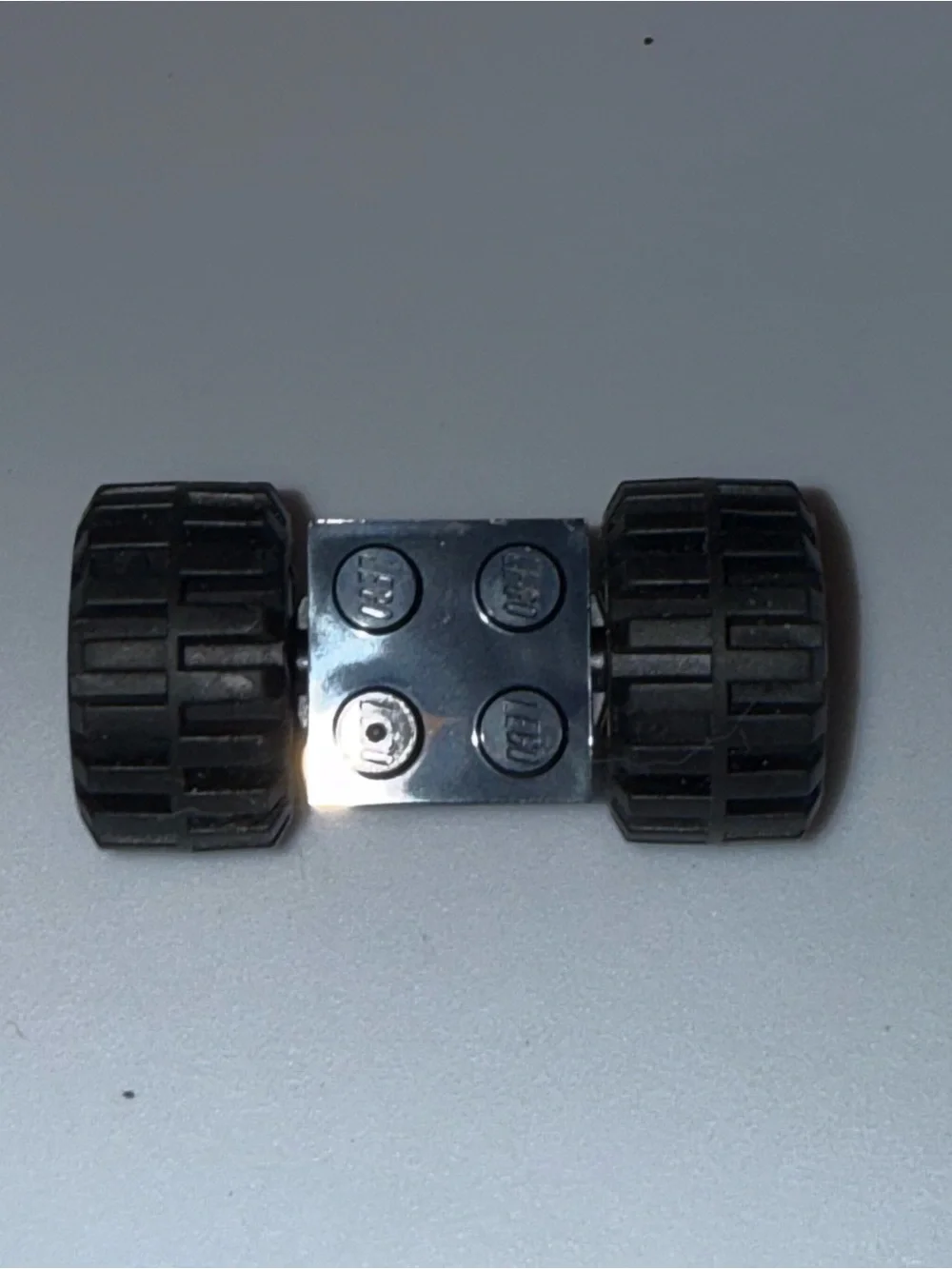 LEGO axle assembly 122c02 wheel and tire assembly